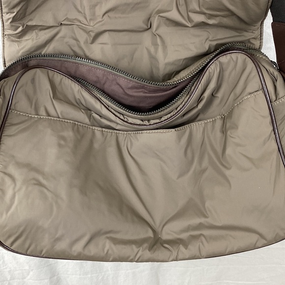 BUGATCHI Nylon messenger Bag - Picture 2 of 8